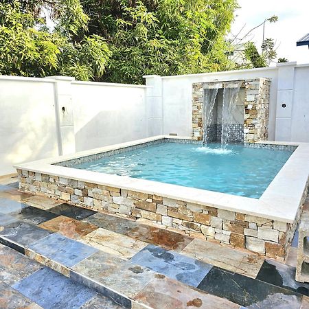 Travelholics Getaways Villa Piarco Kültér fotó
